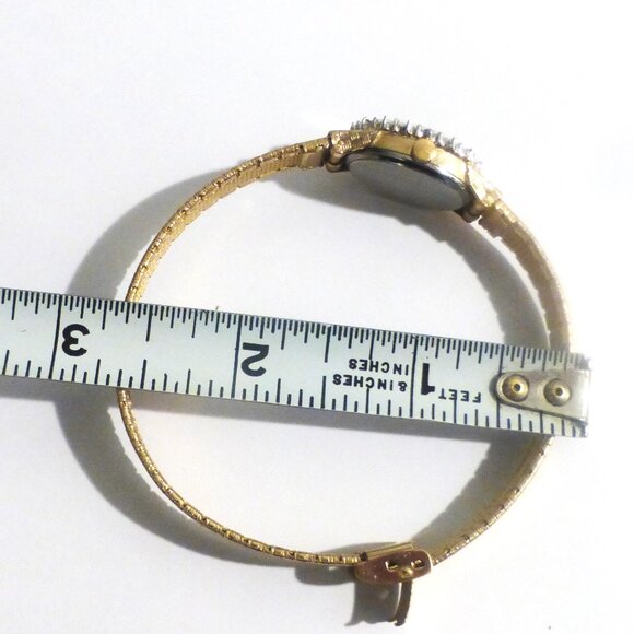 Chateau Quartz WATCH Woman's Watch Woman's Vintage Watch Gold Tone Metal Band - Picture 7 of 12